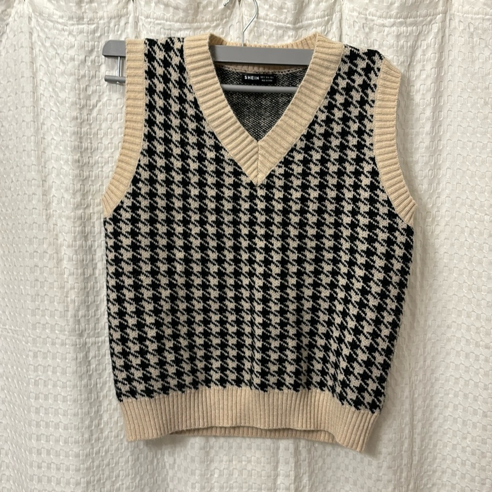 Sweater Vest